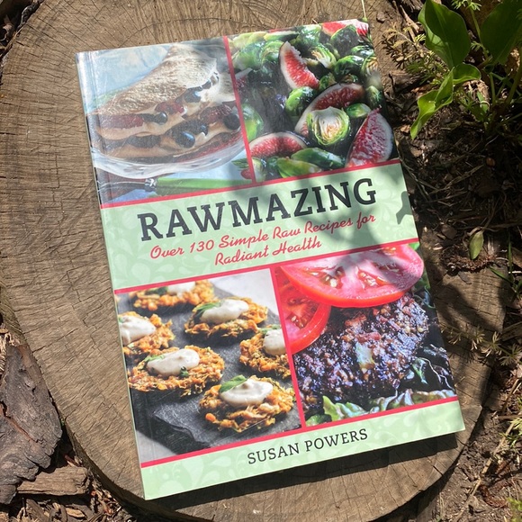 Rawmazing Cookbook - Picture 1 of 5